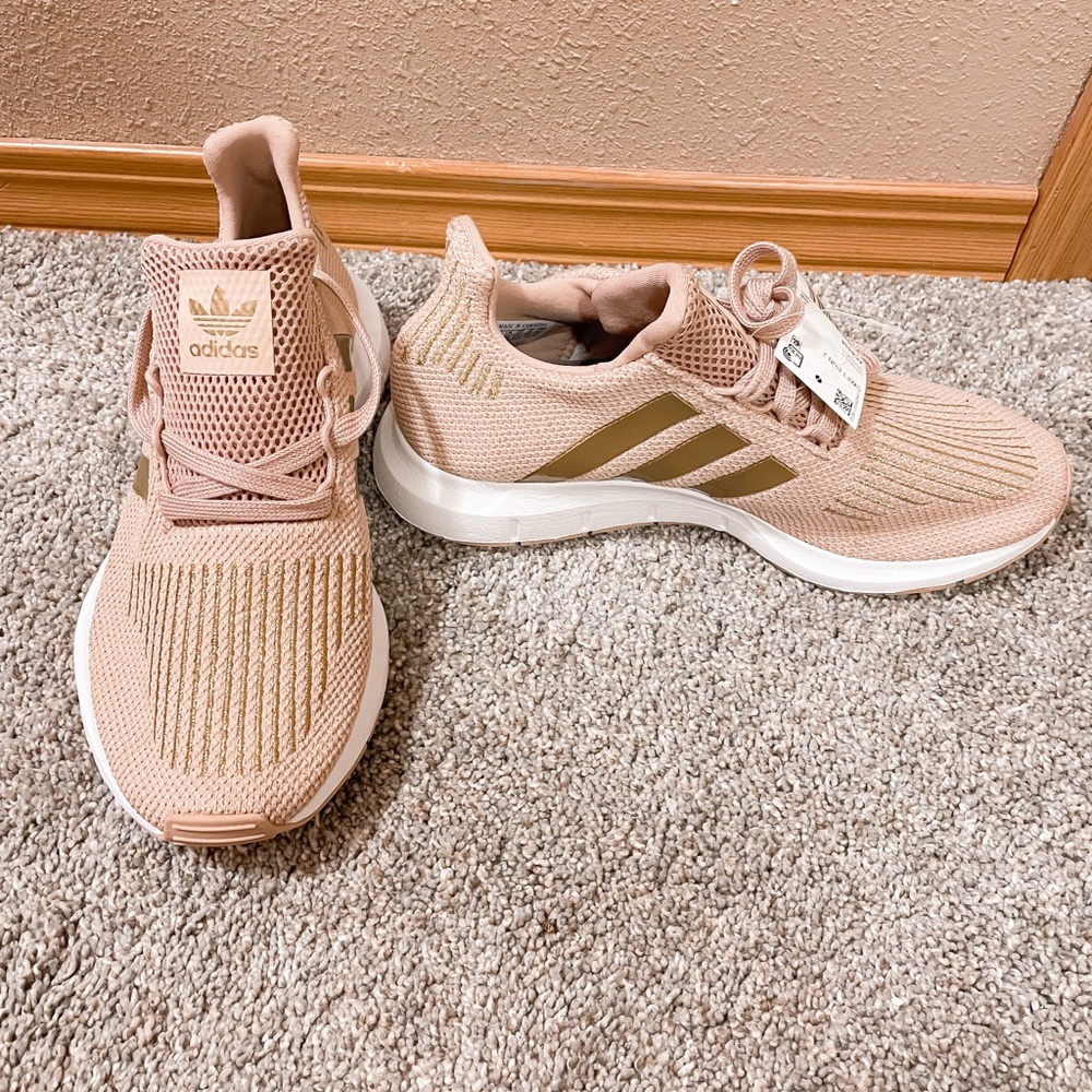 Adidas Swift Run J -